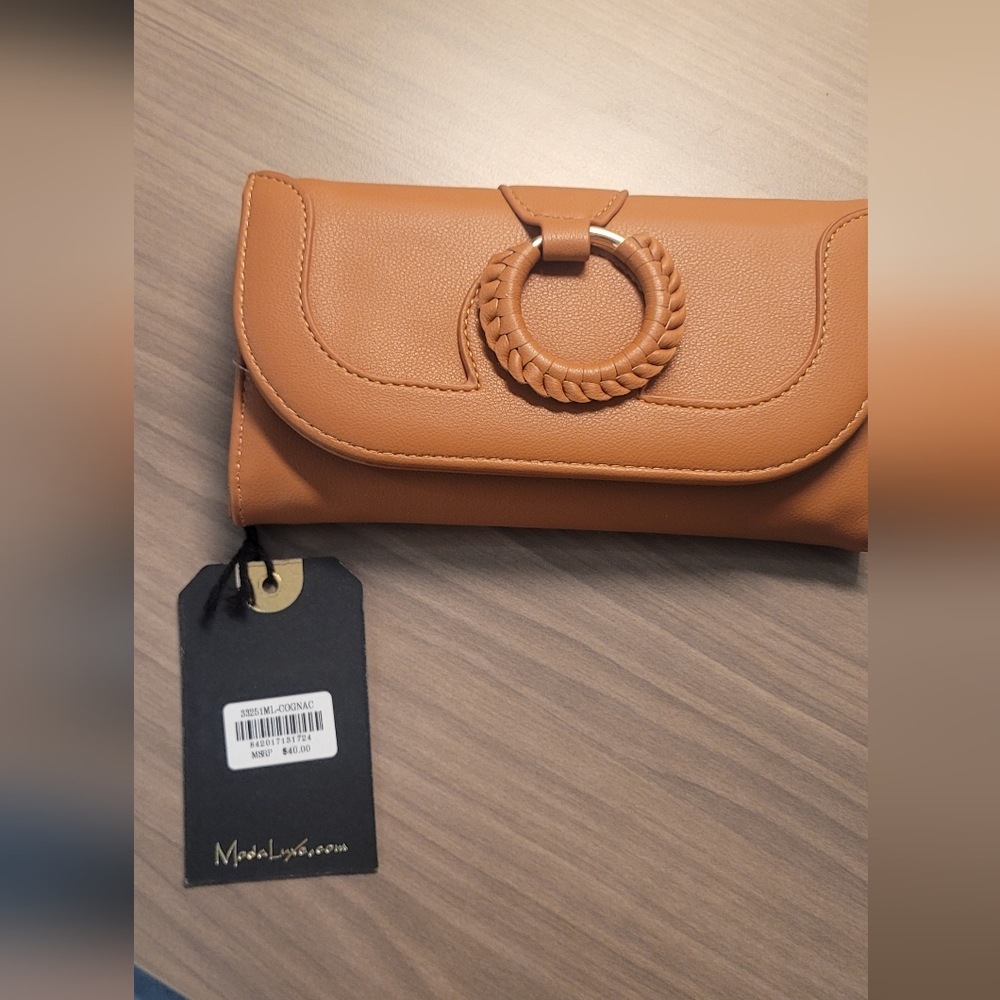 Moda Luxe Demi Wallet - Picture 11 of 13